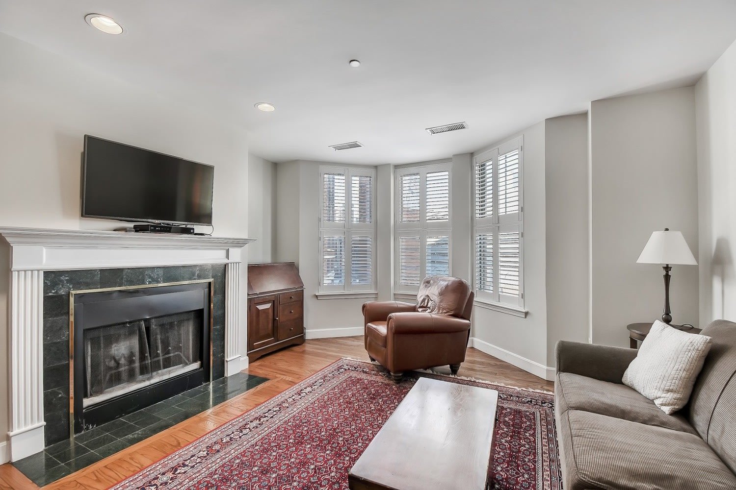 75 Clarendon Street, Unit 402