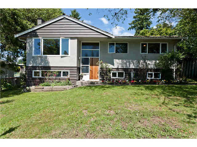 330 Laurentian Cres