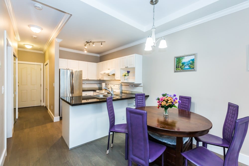 107-6475 Chester St