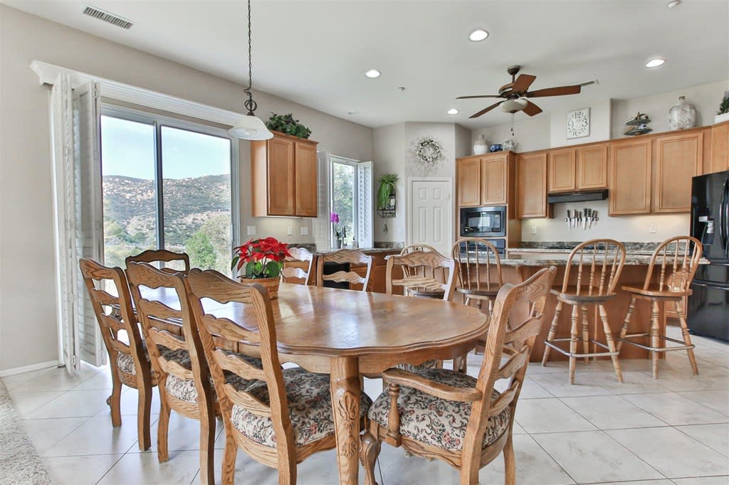 415 Peutz Valley Rd