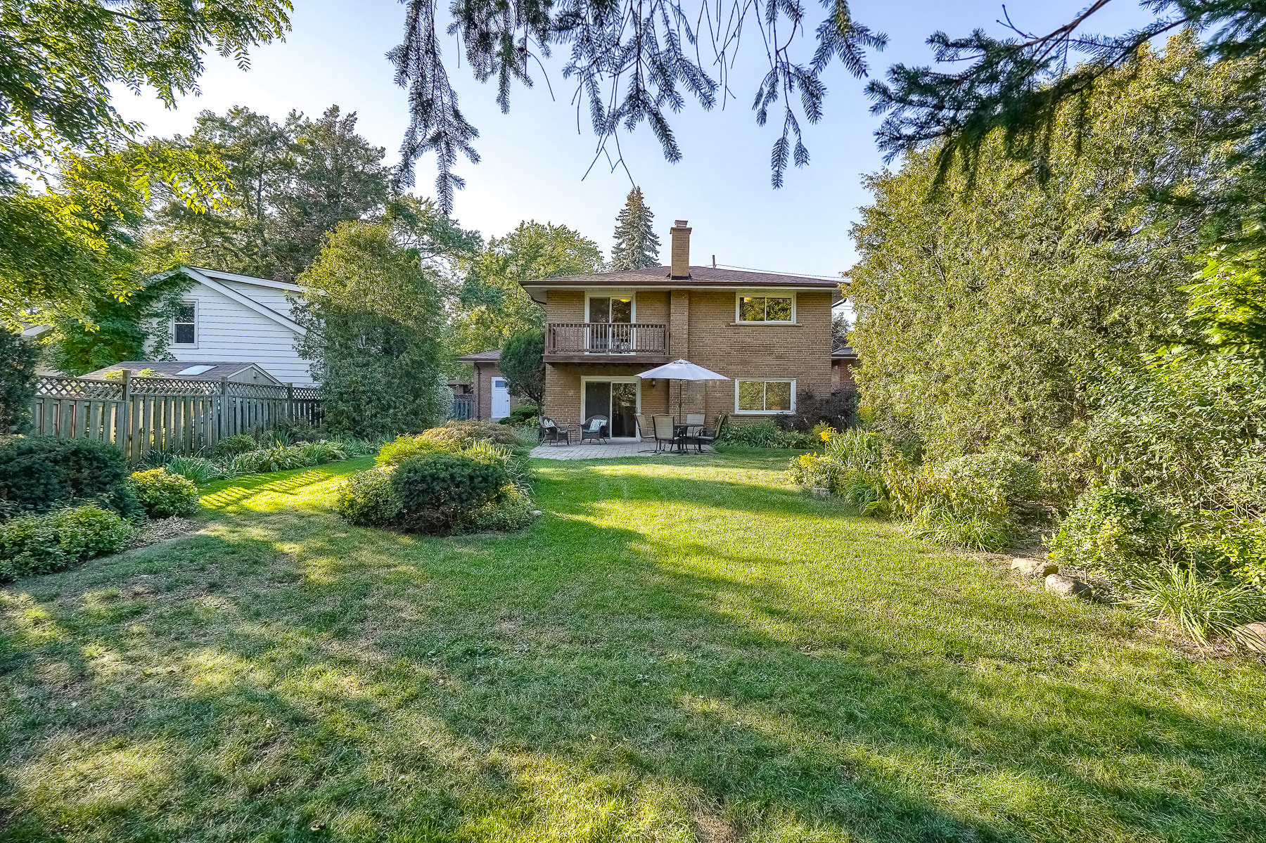 268 Mineola Rd E