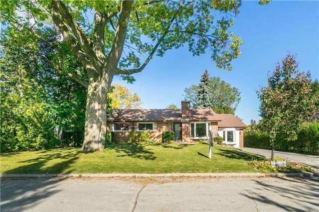 12 Talwood Dr., Toronto, Ontario, M3B 2P3