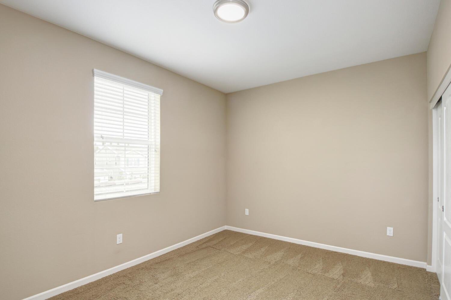 1342 Newton Dr