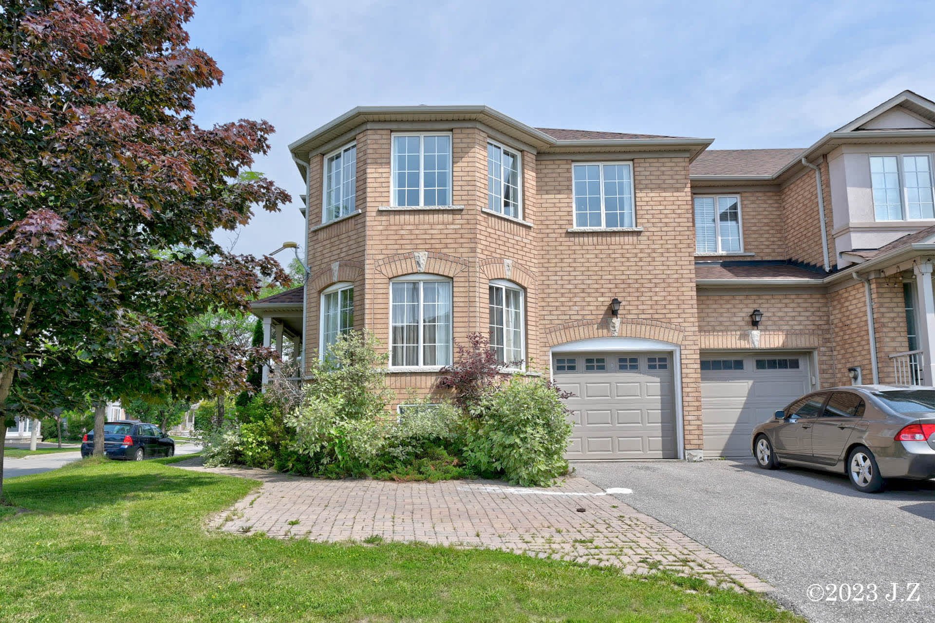 2 Waterton Cres