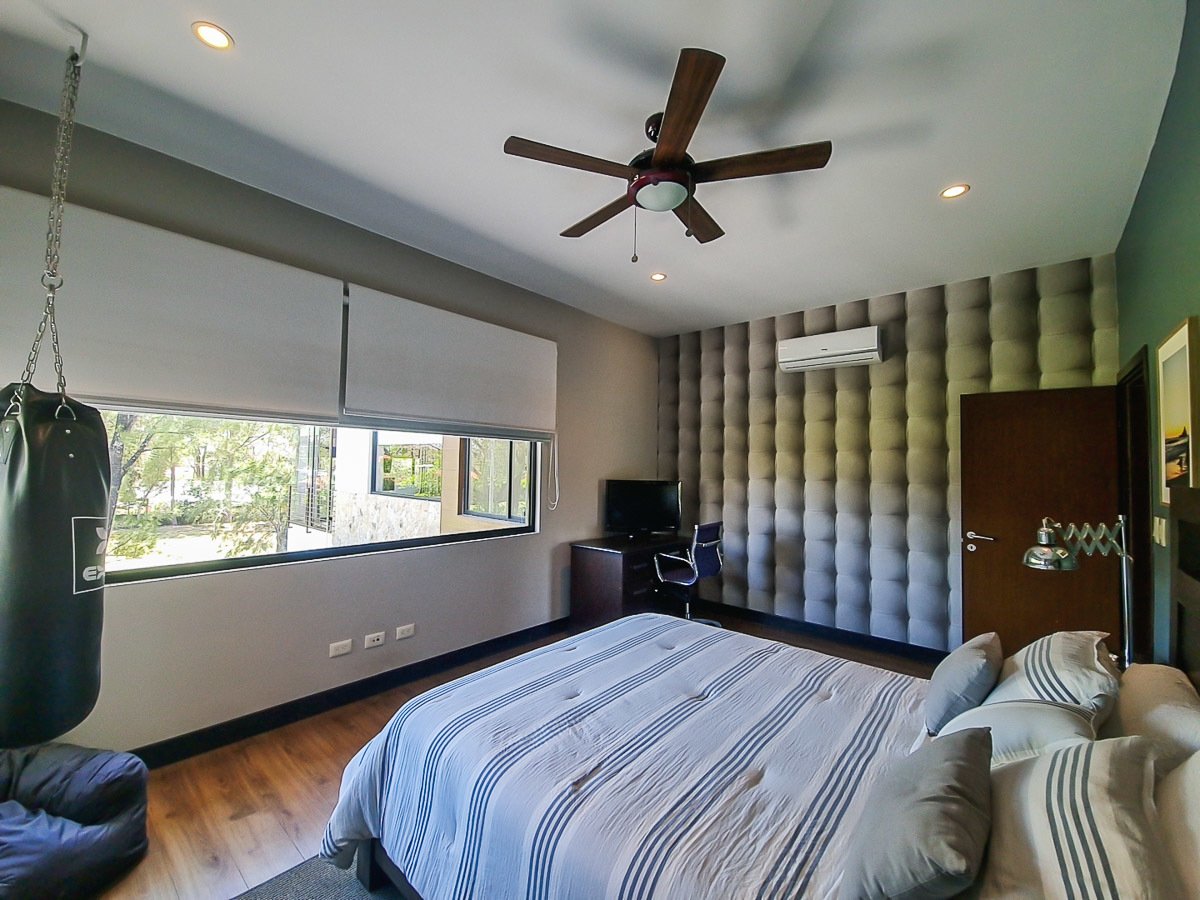 Contemporary Golf Course Villa, Guacima, Alajuela