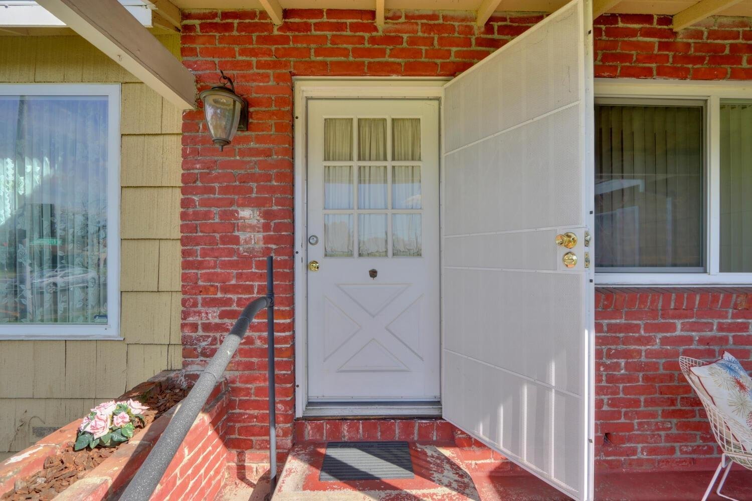 2448 Northview Dr