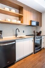 303-515 Chatham St