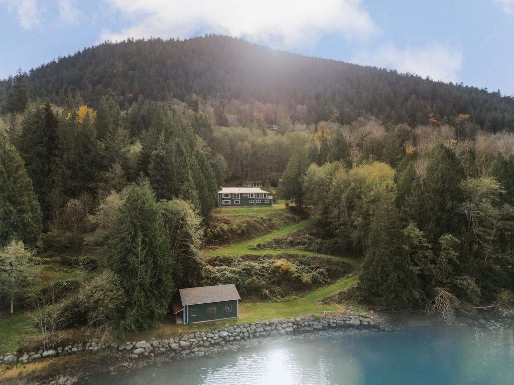 12815 Sunshine Coast Hwy