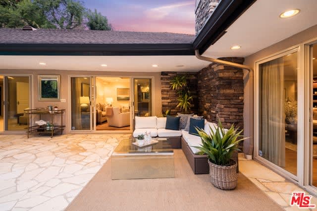 Sophisticated Mid-century Home