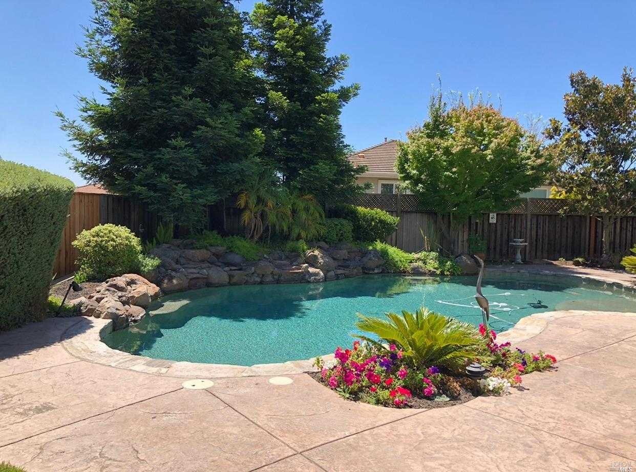 606 Stoneman Ct