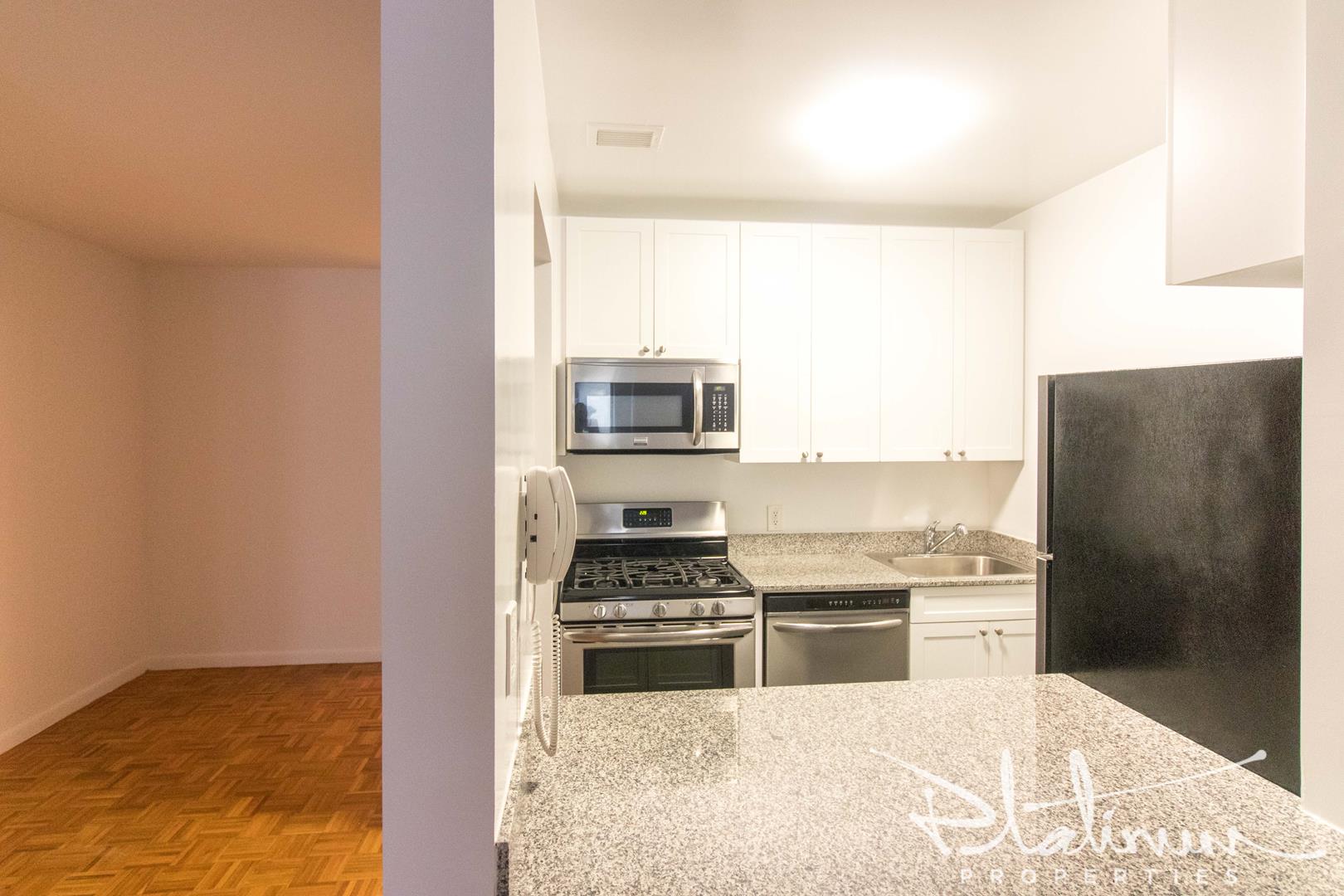 45 Wall Street, Apt 1221