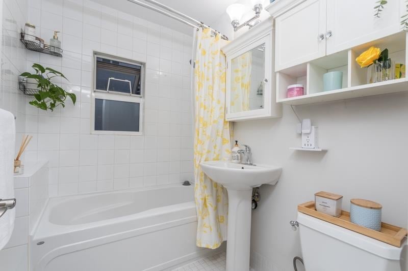 104-1075 W 13th Ave
