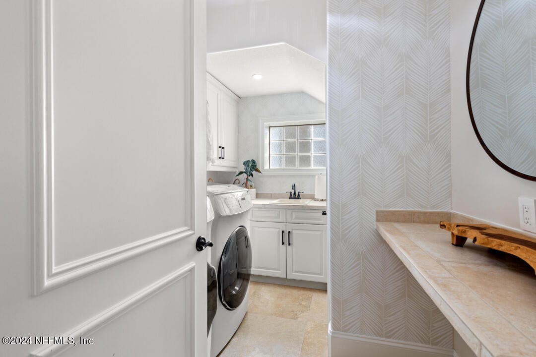 100 Harbourmaster Ct