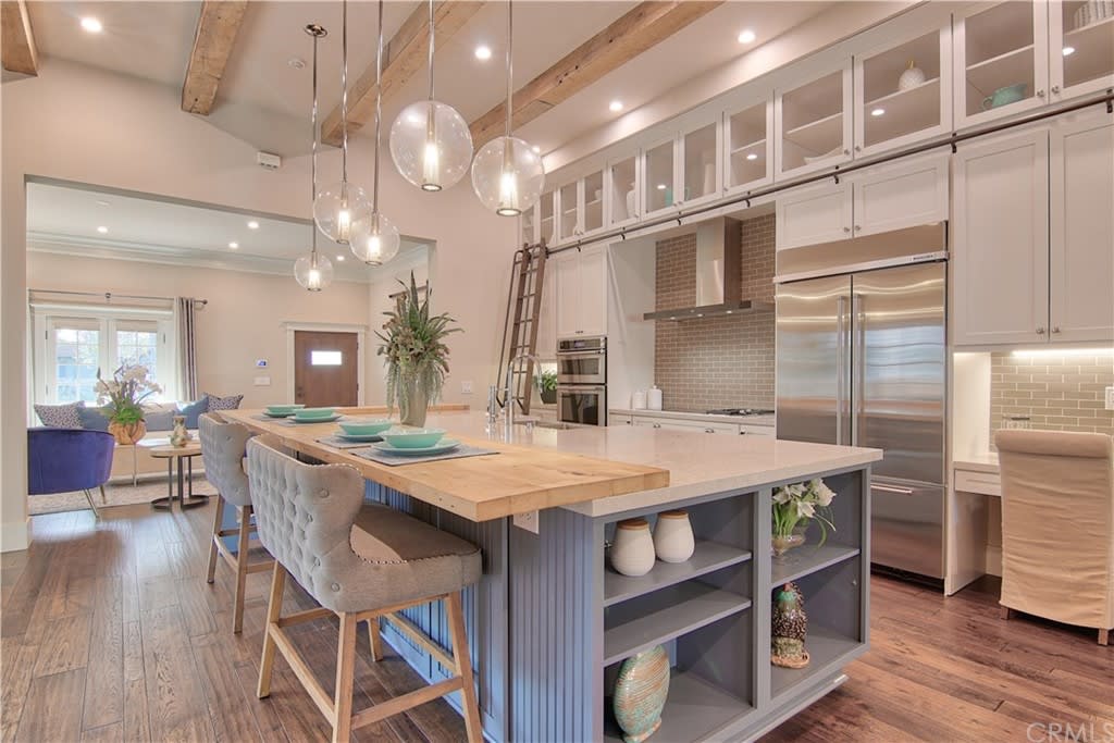Stylish Modern Craftsman in South Pasadena