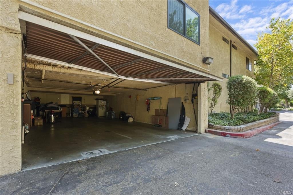7308 Corbin Ave #E
