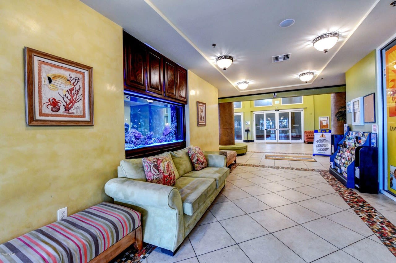 9900 S Thomas Drive Unit 1526