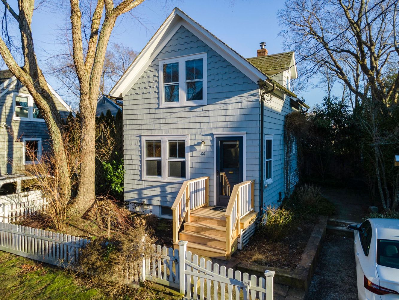 Adorable Sag Harbor Village Cottage