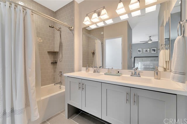 576 Donovan Lane, Costa Mesa