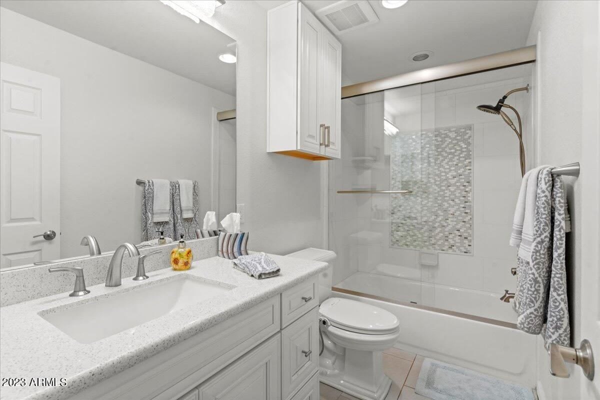 7269 N VIA NUEVA