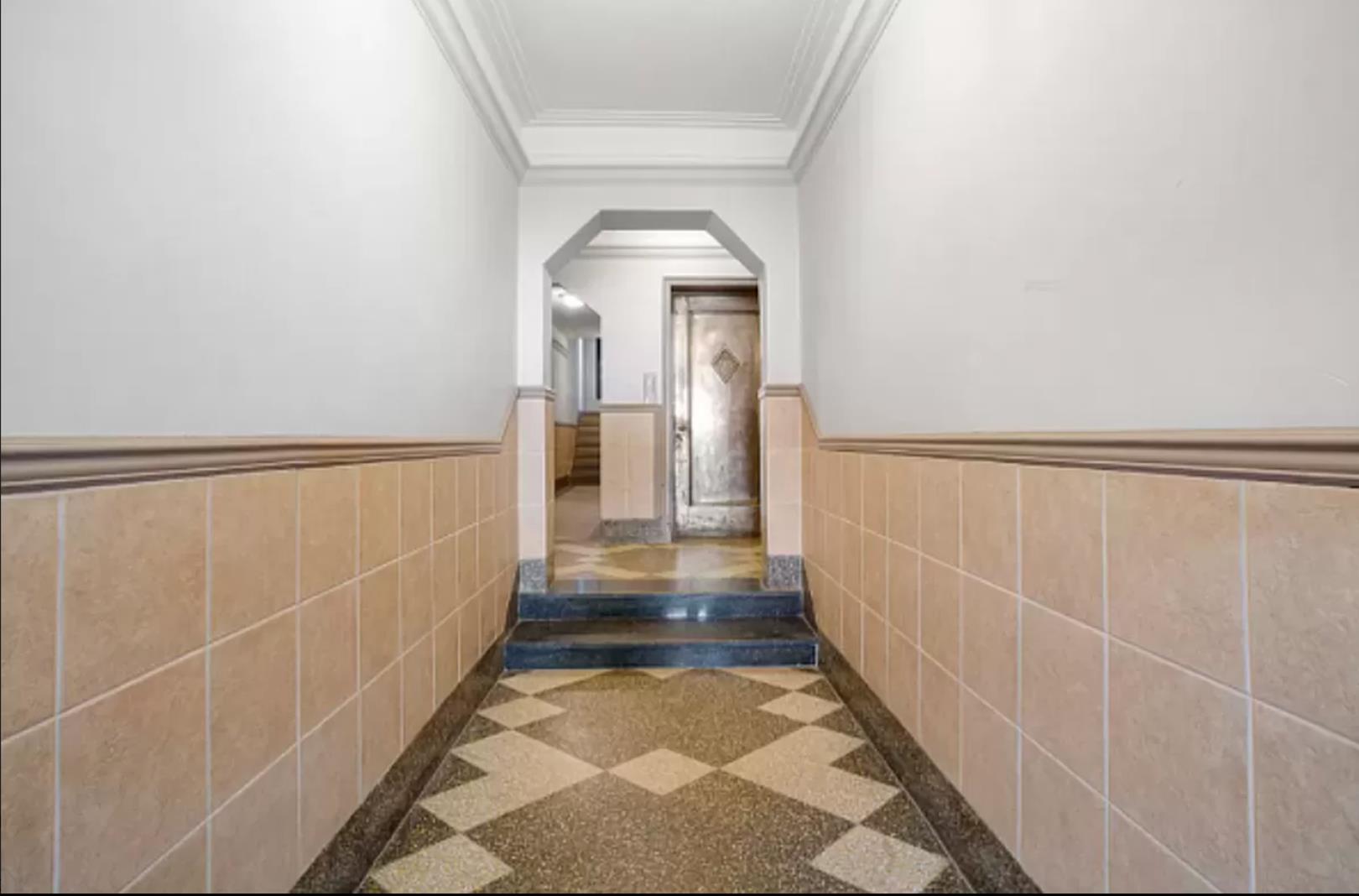 102 West 79th Street, Apt 3-E