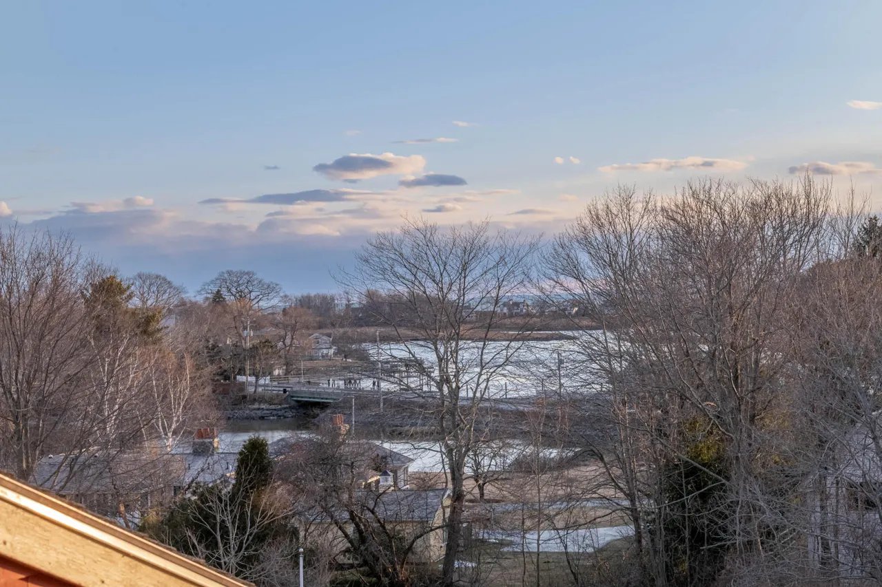 Home for Sale – 47 Maine Street 4, Kennebunkport, ME