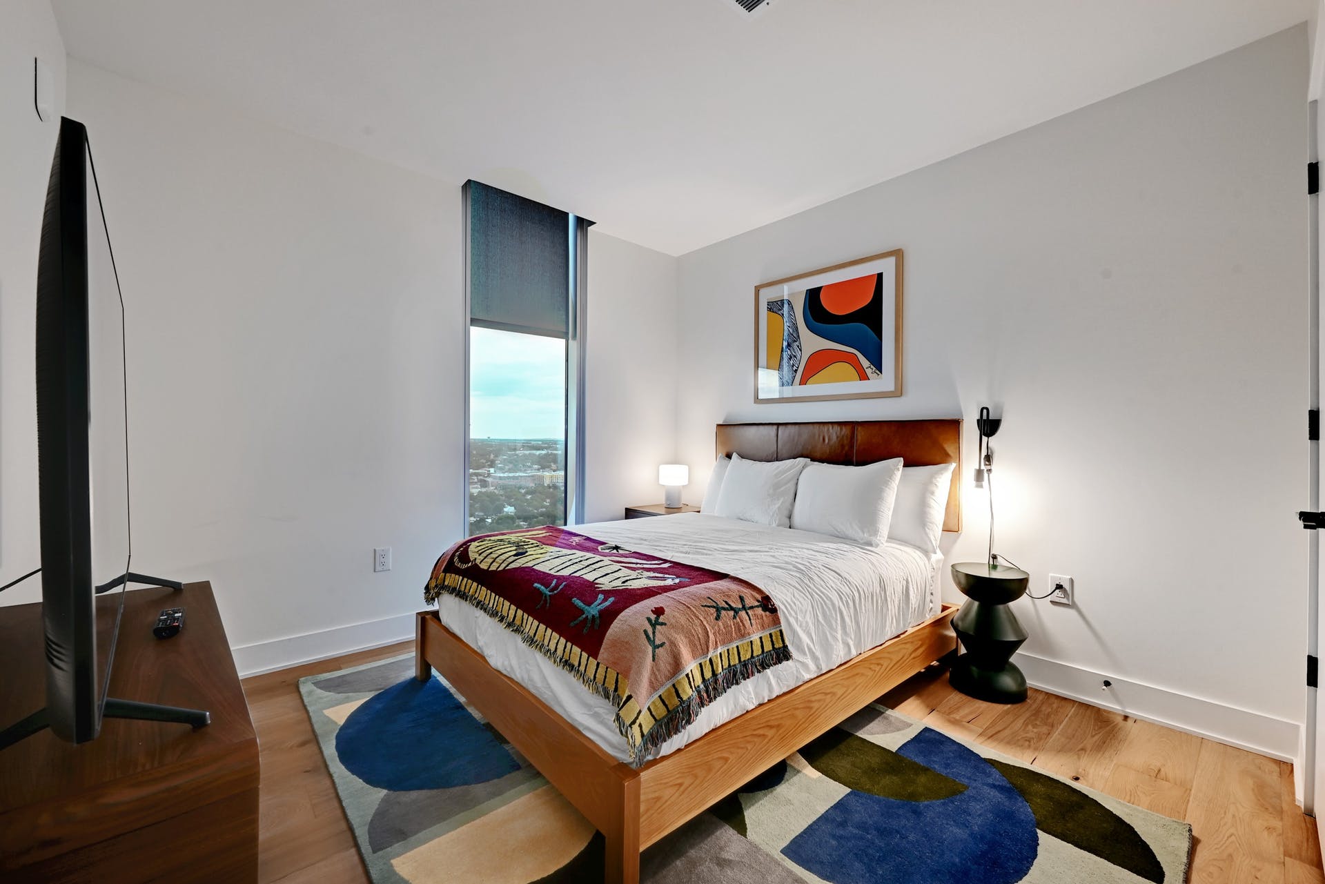 48 East Avenue #3201