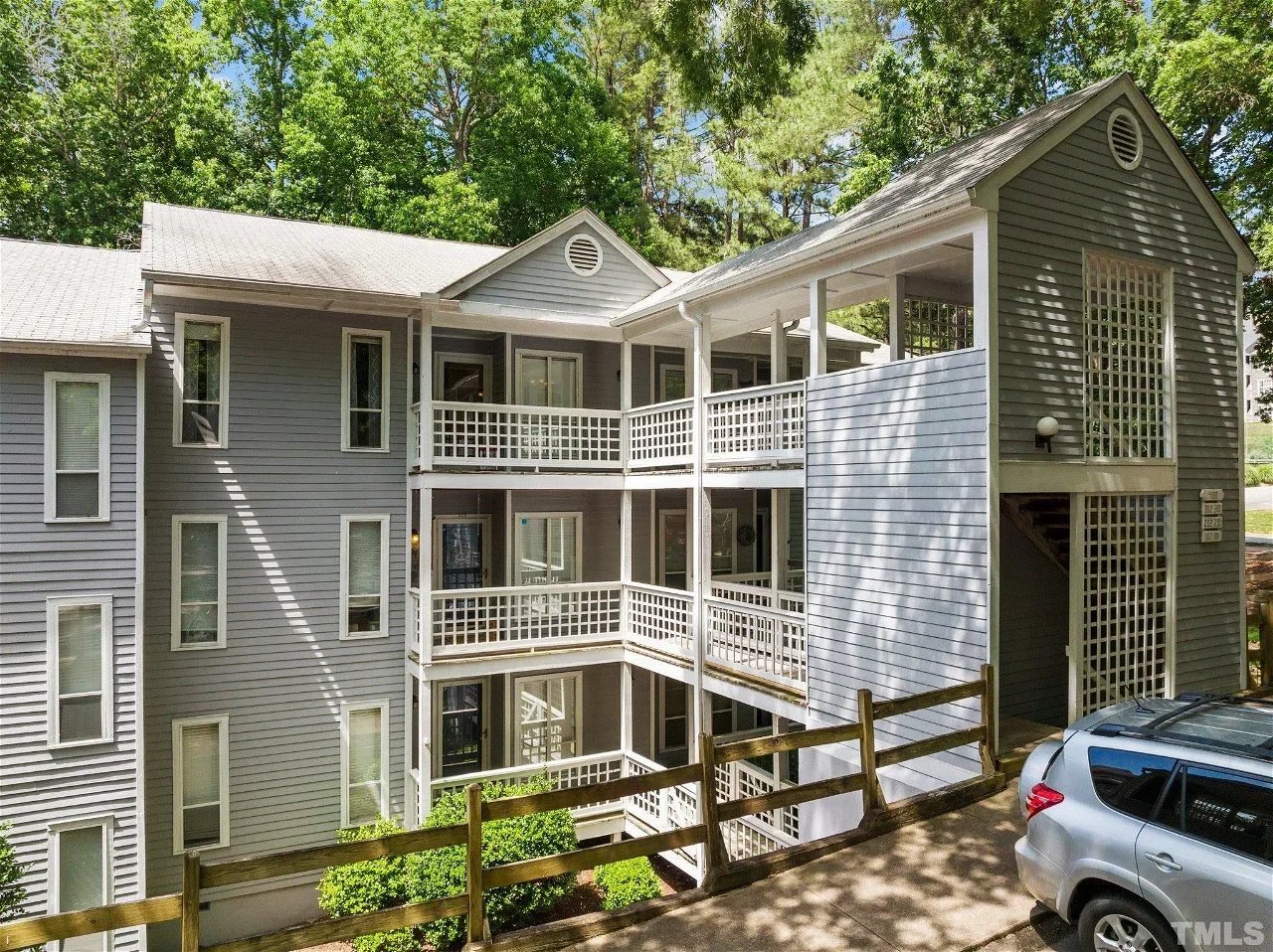 4100 Sedgewood Drive # 302