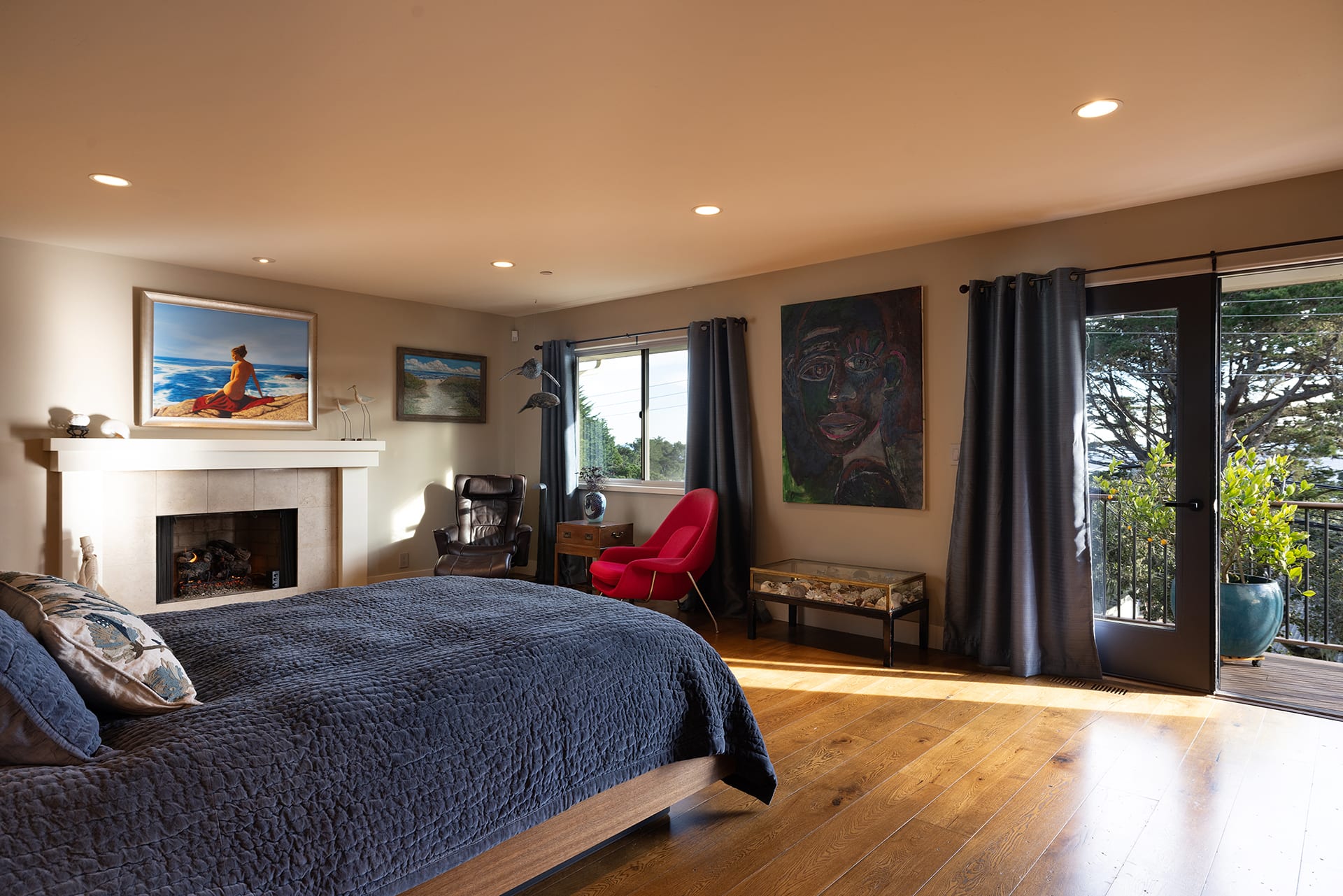 Modern Monterey Paradise - 700 Fernwood Ave