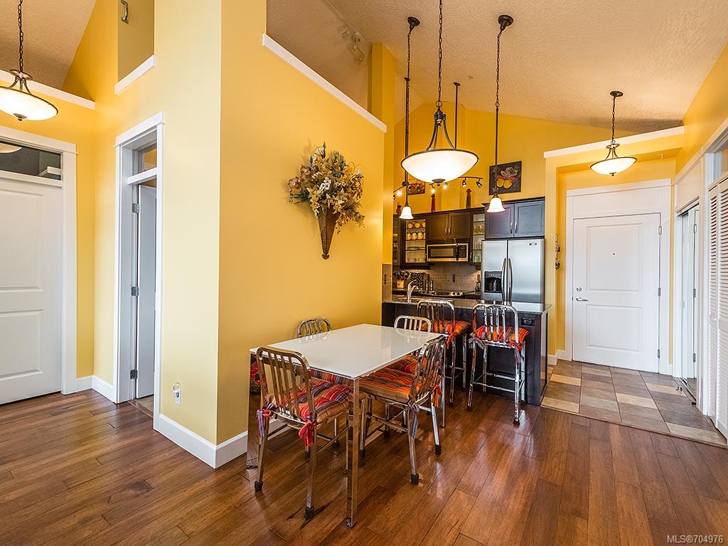 403-3210 Jacklin Rd