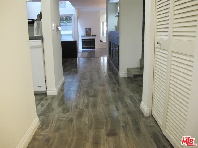 1617 S Beverly Glen #203