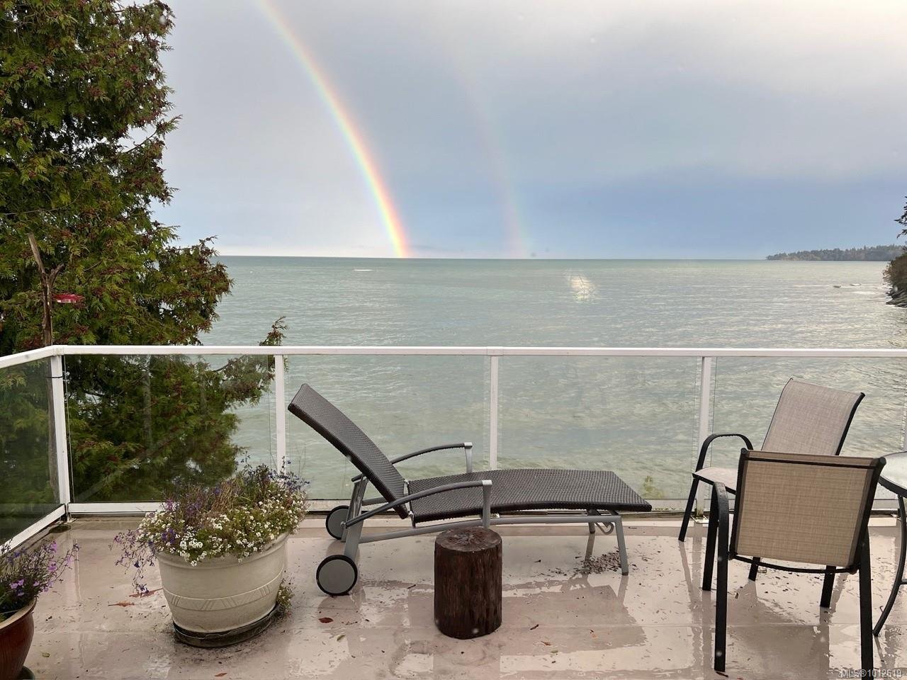 4955 Cordova Bay Rd