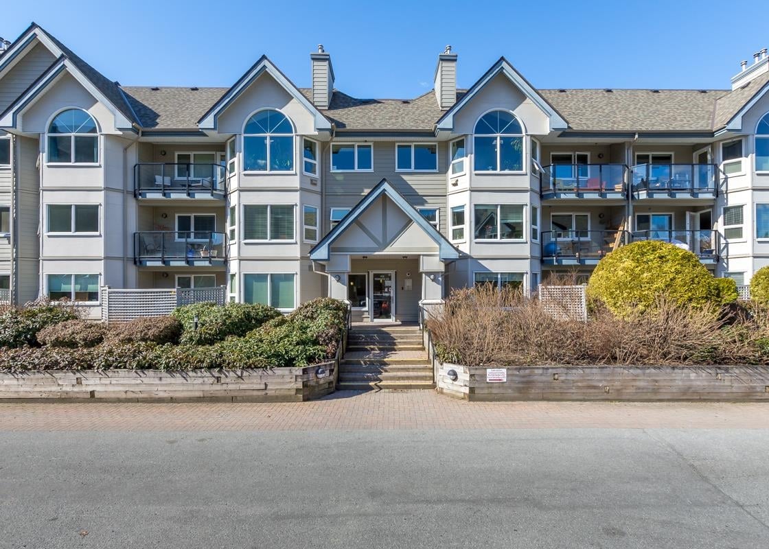 112-1466 Pemberton Ave