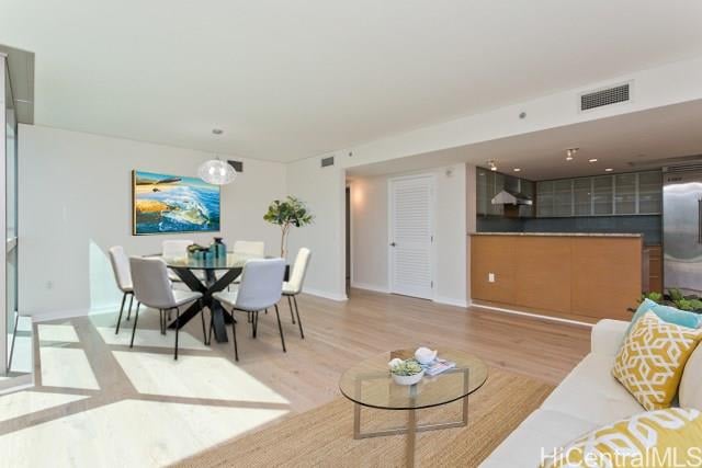 1177 Queen St #1009