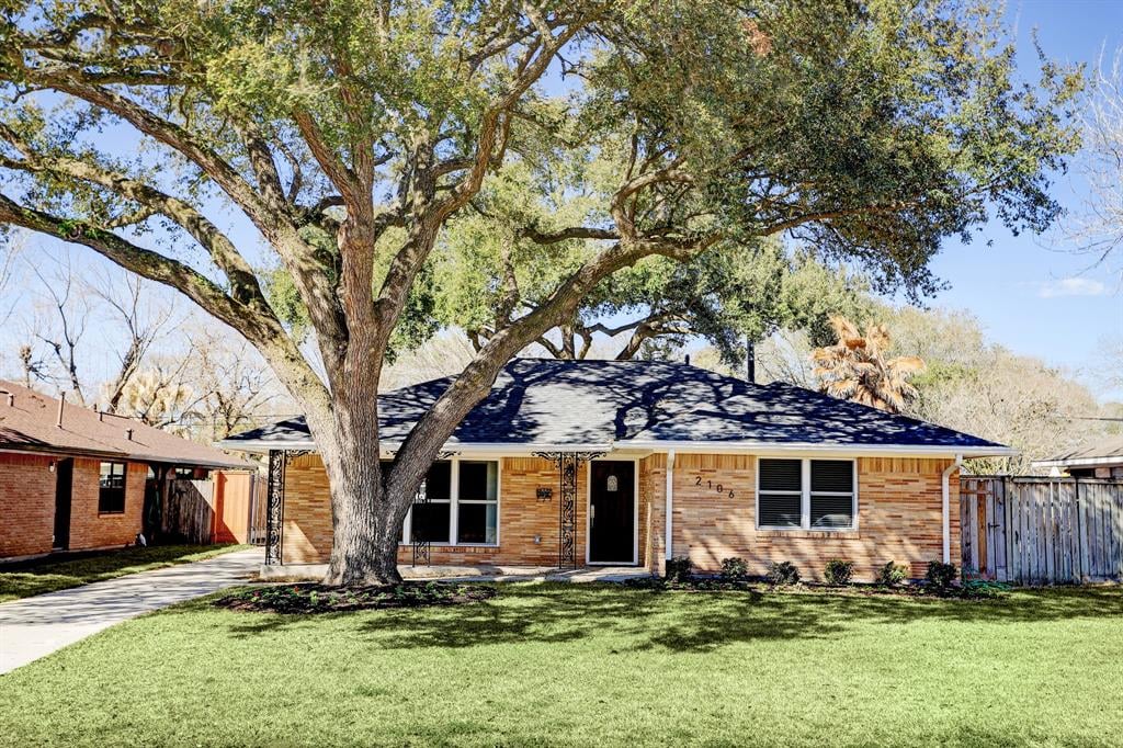 2106 De Milo Dr