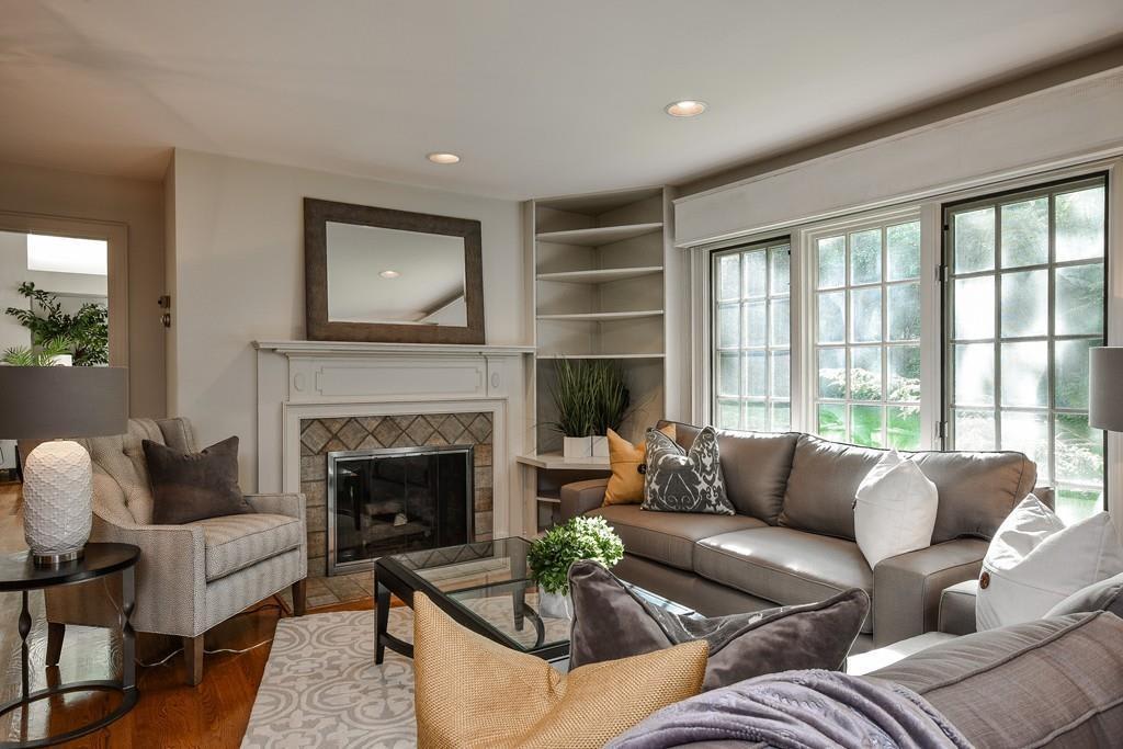27 Phillips Pond Rd