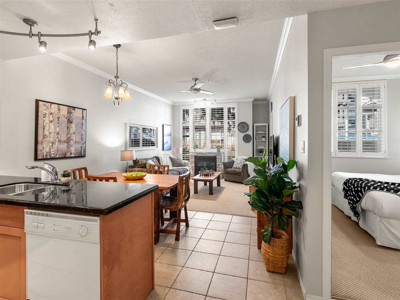 105-4573 Chateau Blvd