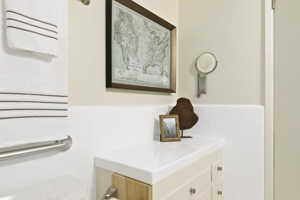 14-2354 Torrey Pines Rd, La Jolla