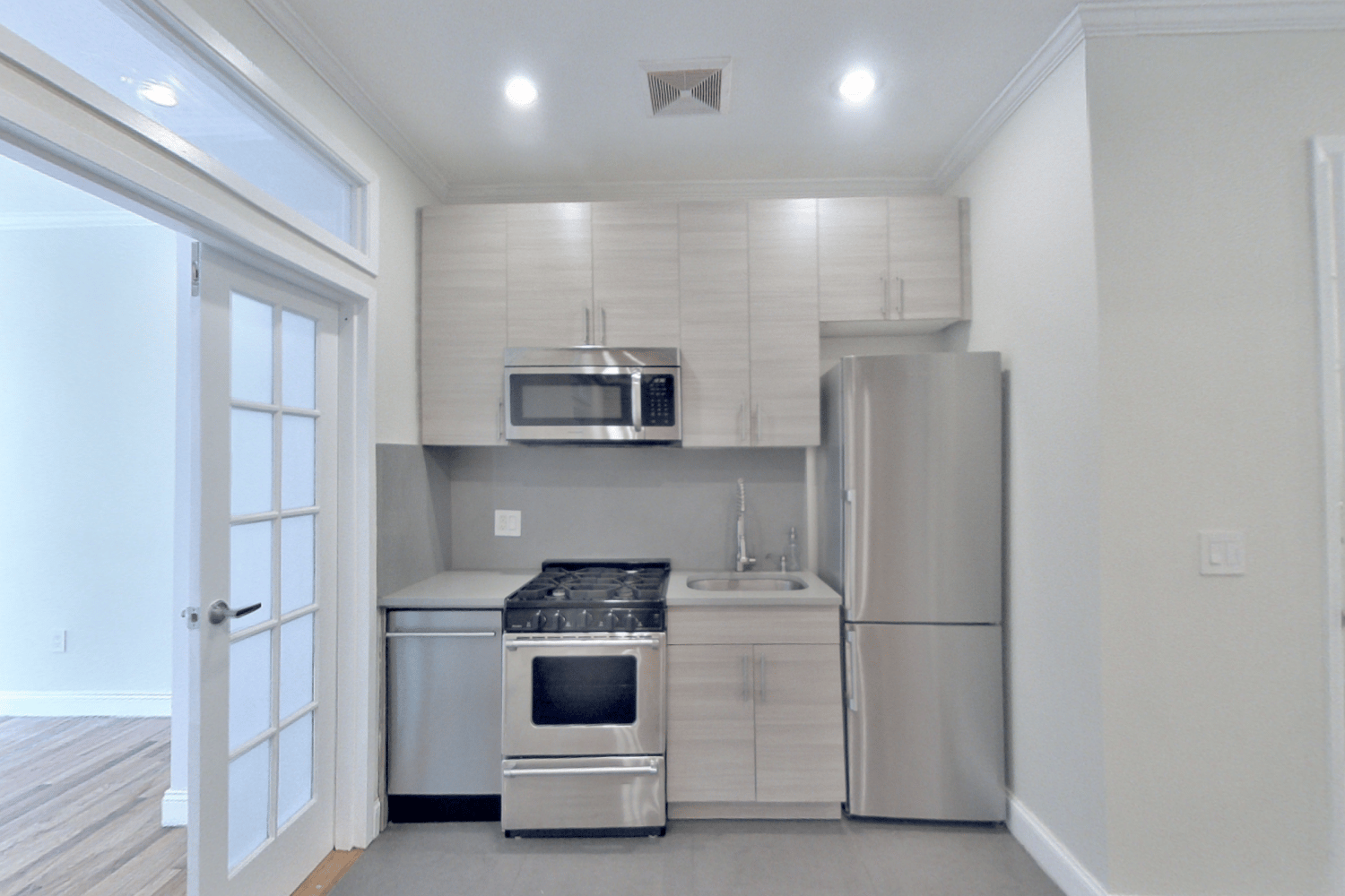 117 Elizabeth Street, Apt 3A