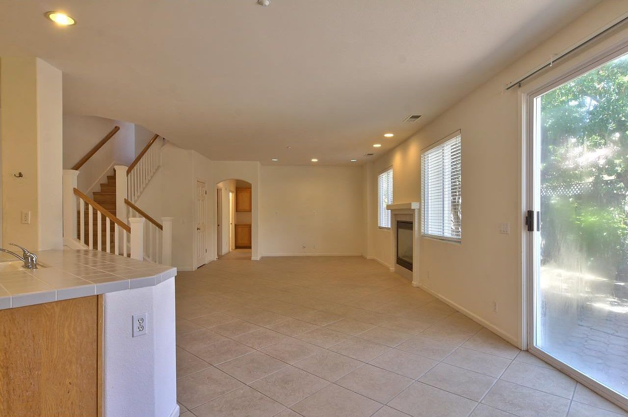 13 Wimbledon Cir
