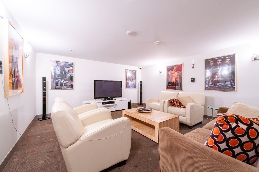 705-8033 Saba Rd