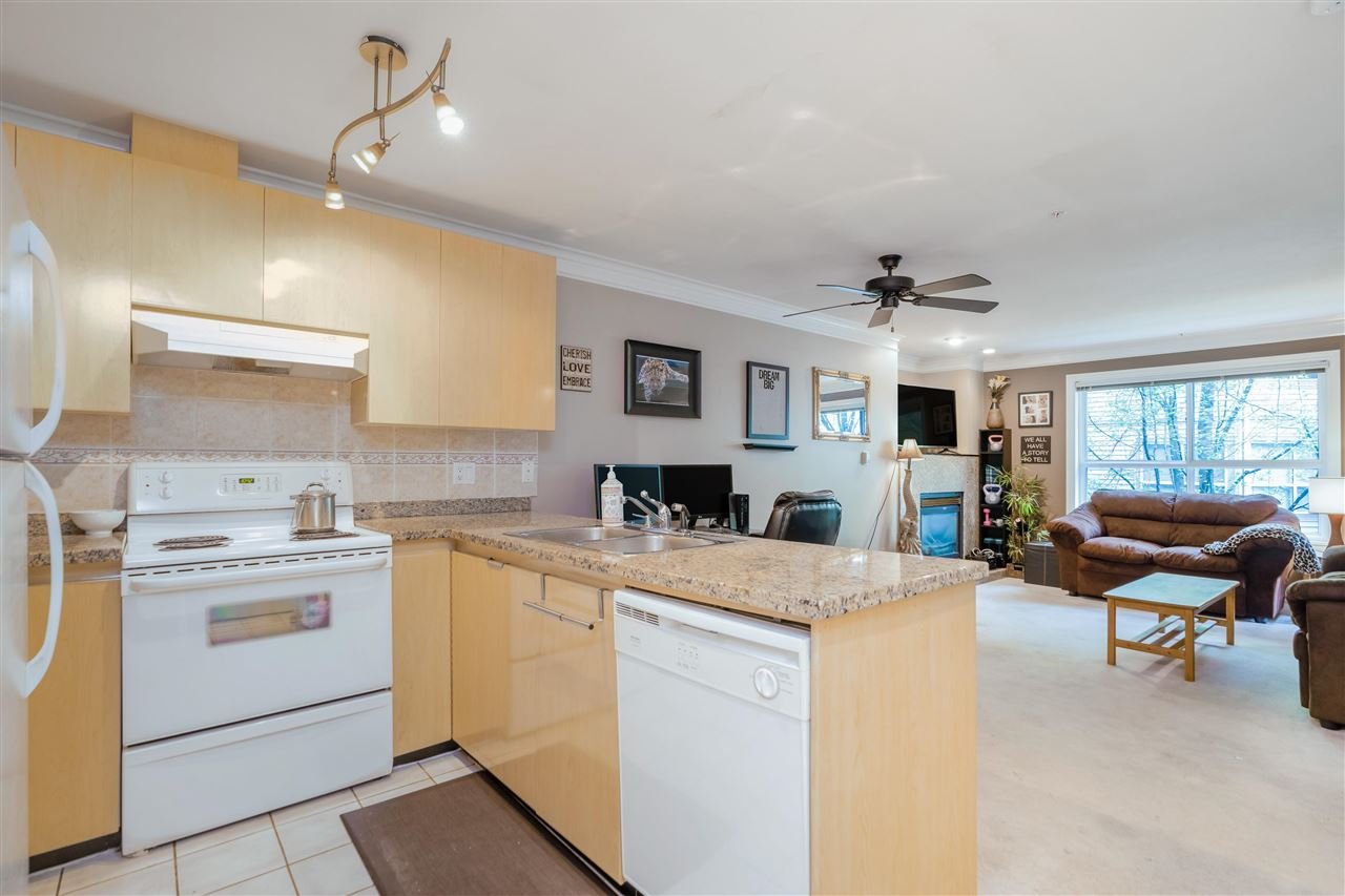 205-8115 121a St