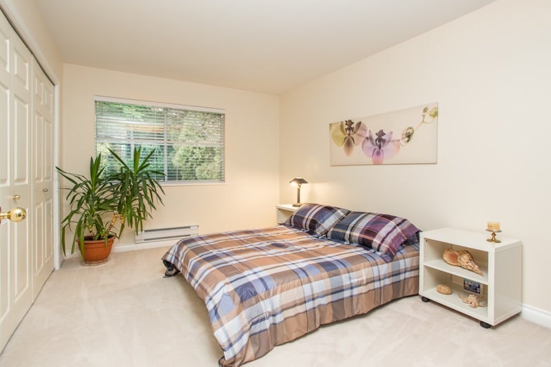 2-2979 Panorama Dr