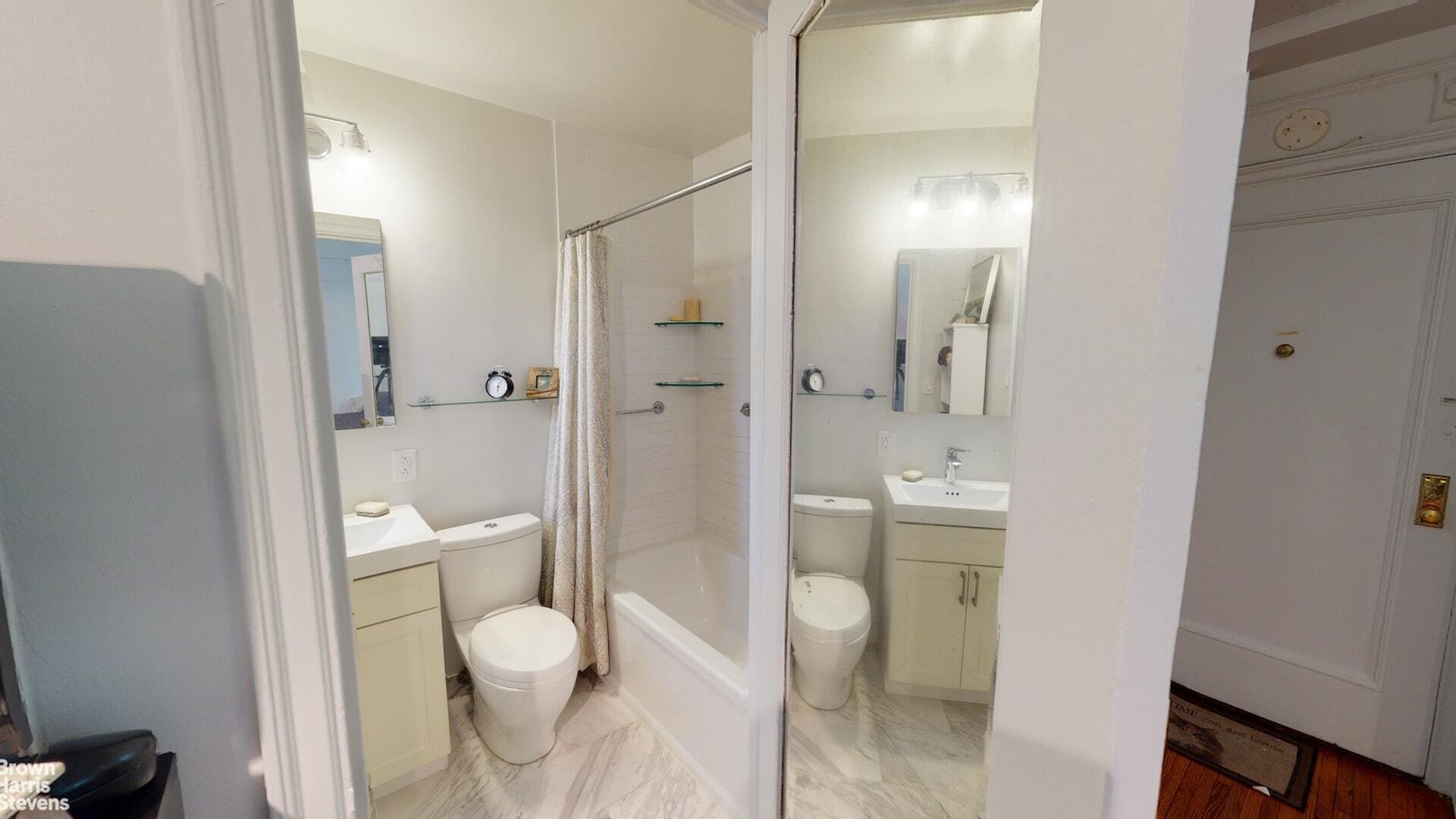 457 W 57TH St, #1001