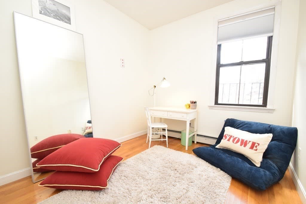 20 Concord Square, #2