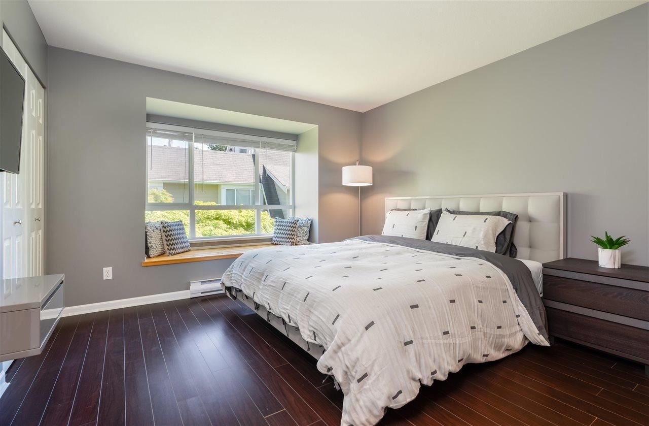 104-6588 Southoaks Cres