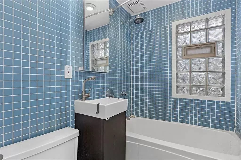 2812 W. 90th Street