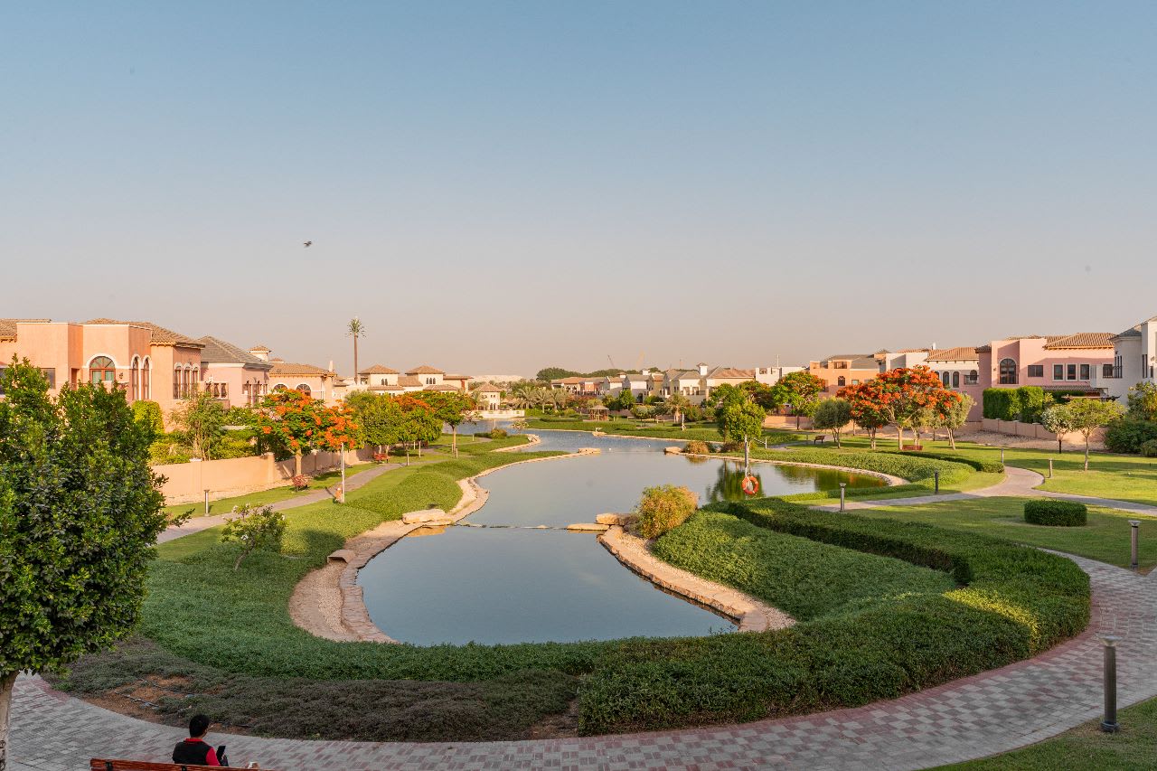   Orange Lake Jumeirah Golf Estate