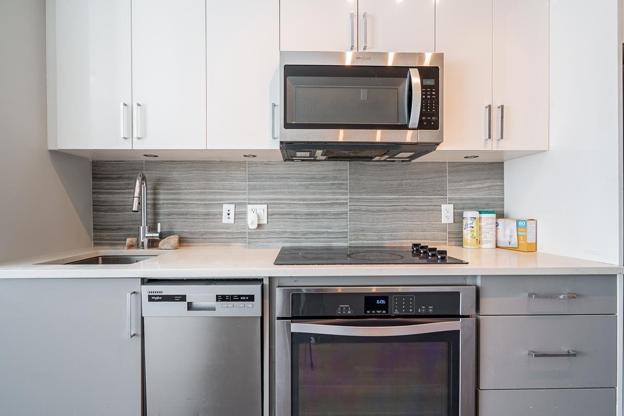 F104-20211 66 Ave