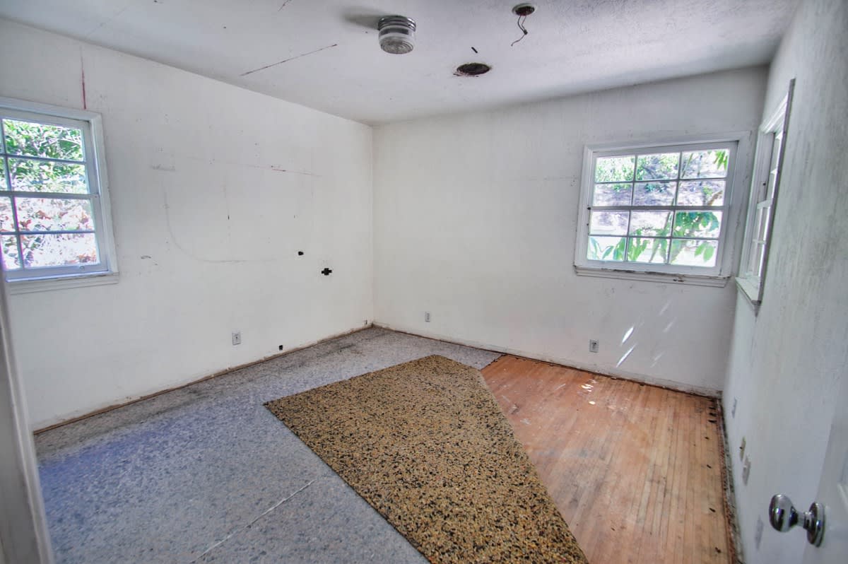 11657 Sunshine Studio City Hills, CA