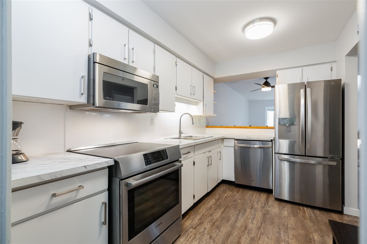 210-5294 204 St